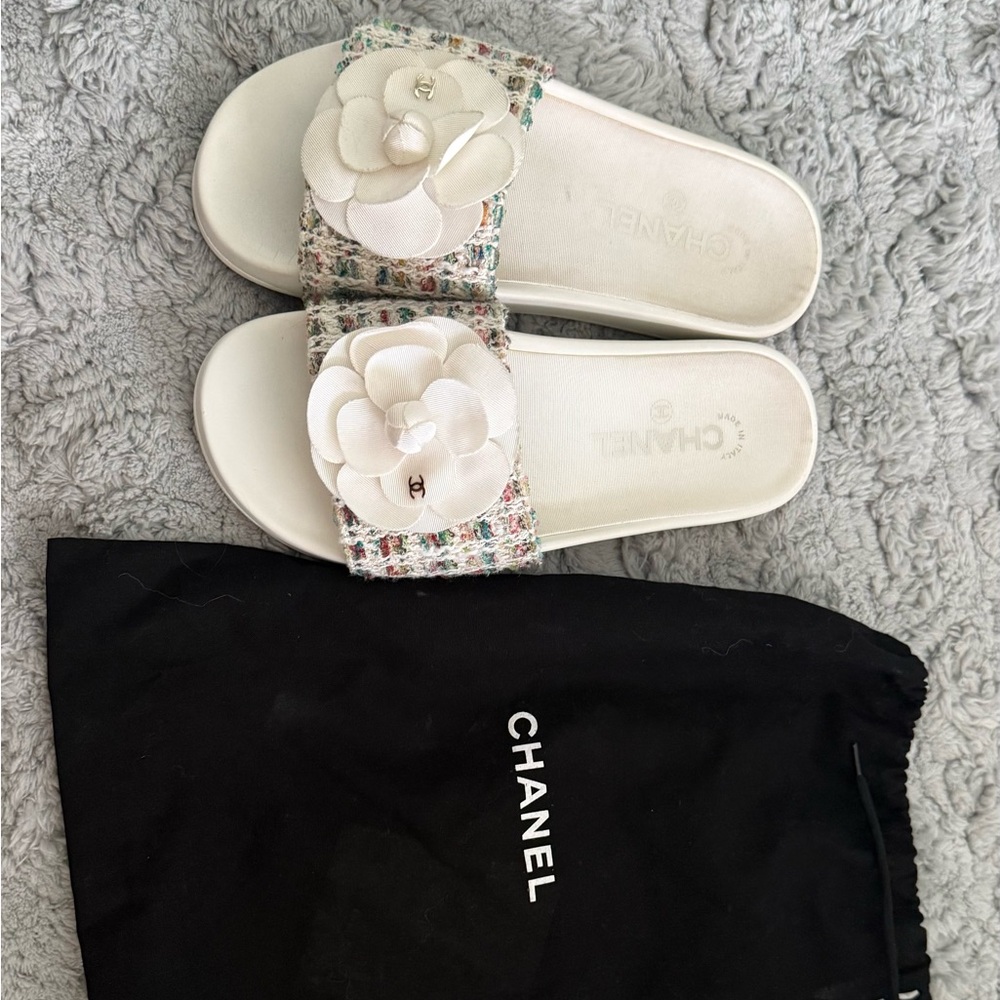 CHANEL White and Multicolor Floral Slides